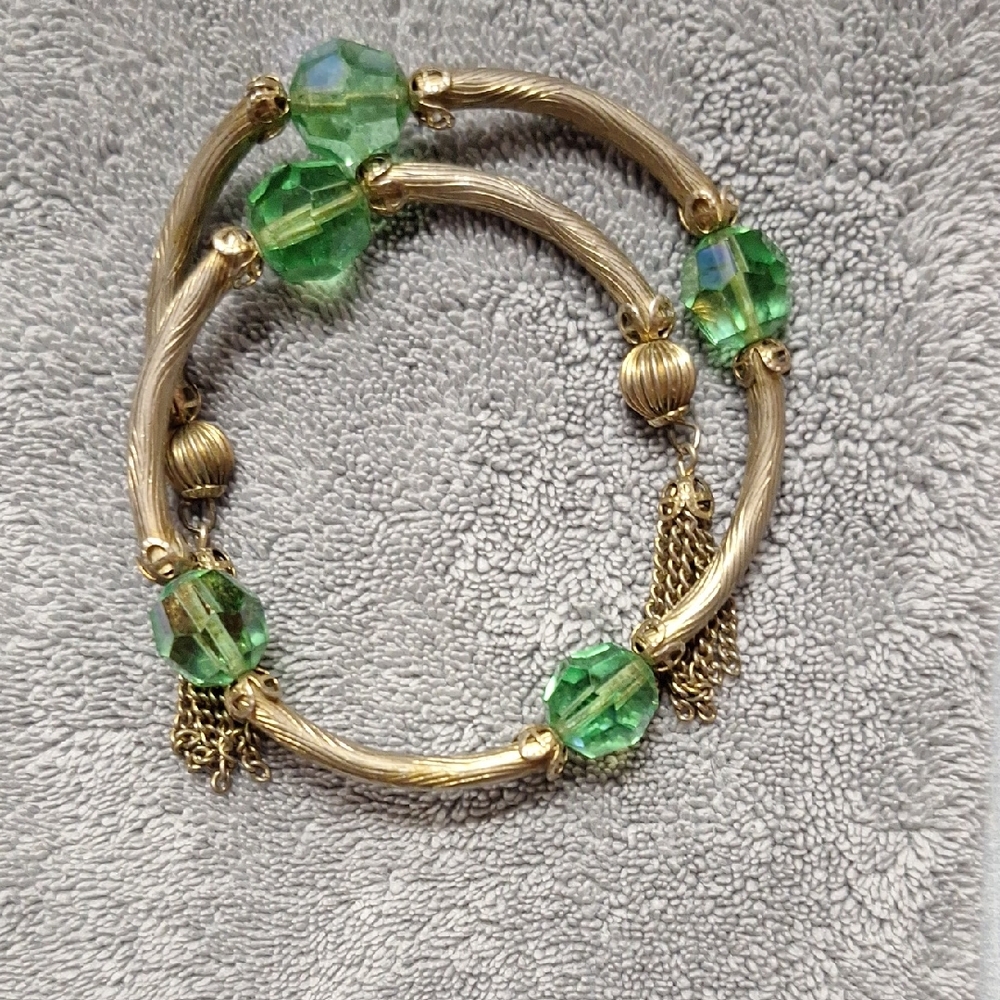 Elegant Gold and Green Beaded Bracelet